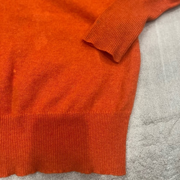[M]Lord & Taylor V-Neck Cashmere Sweater in Bold Orange - Picture 2 of 7